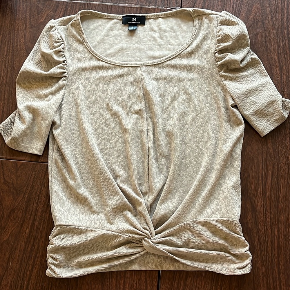 Girls beige top medium 10/12